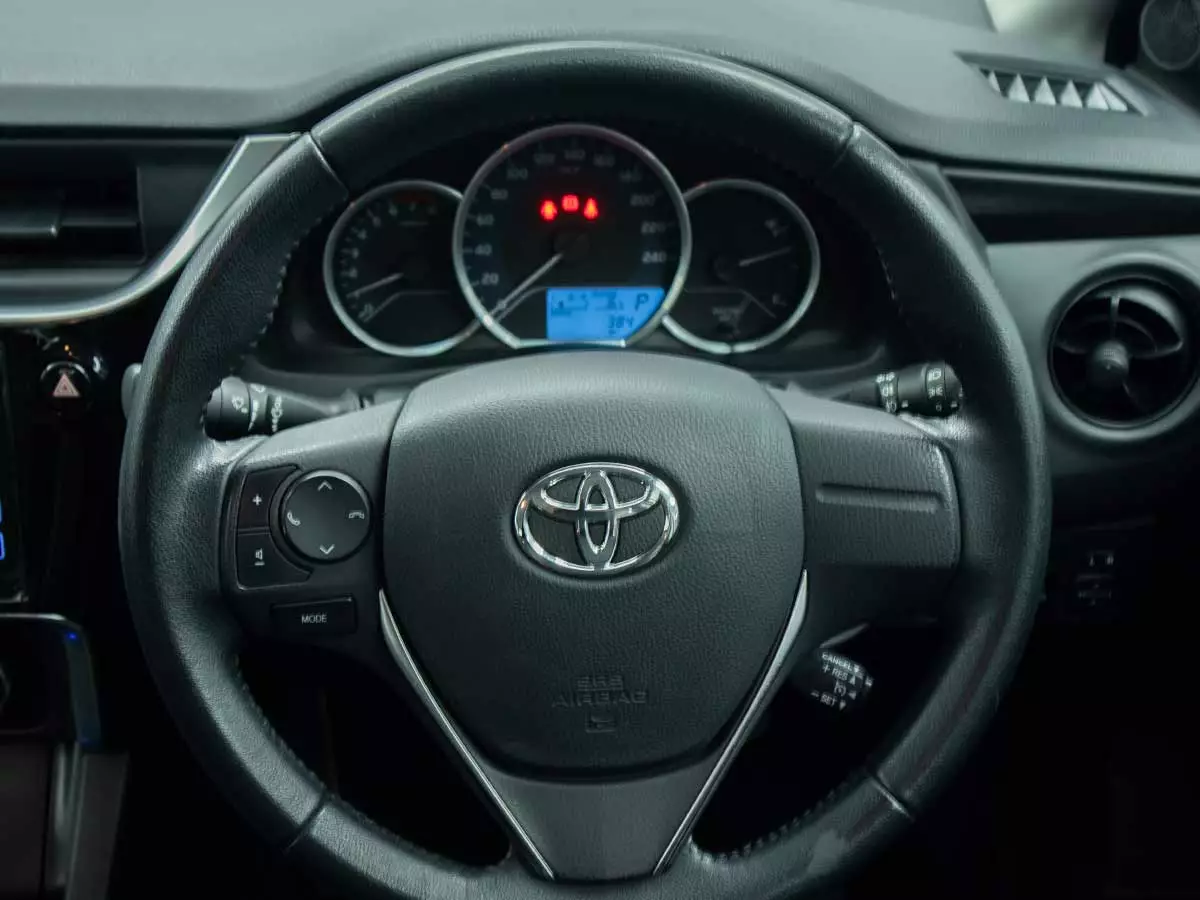 Vehicle Image for 10/17for Toyota Corolla 1.6 Prestige Auto