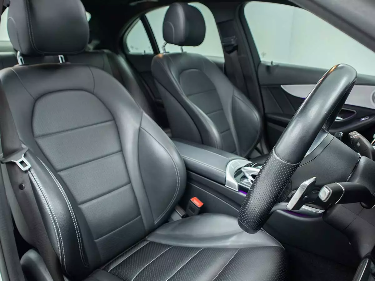 Vehicle Image for 17/17for Mercedes-Benz C-Class C200 AMG Line