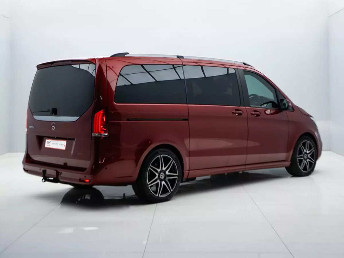 Vehicle Image for 5/18for Mercedes-Benz V-Class V300d Exclusive AMG Line