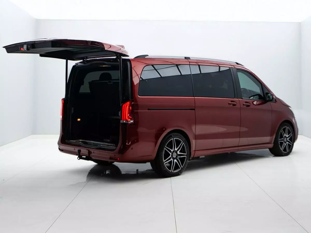 Vehicle Image for 6/18for Mercedes-Benz V-Class V300d Exclusive AMG Line