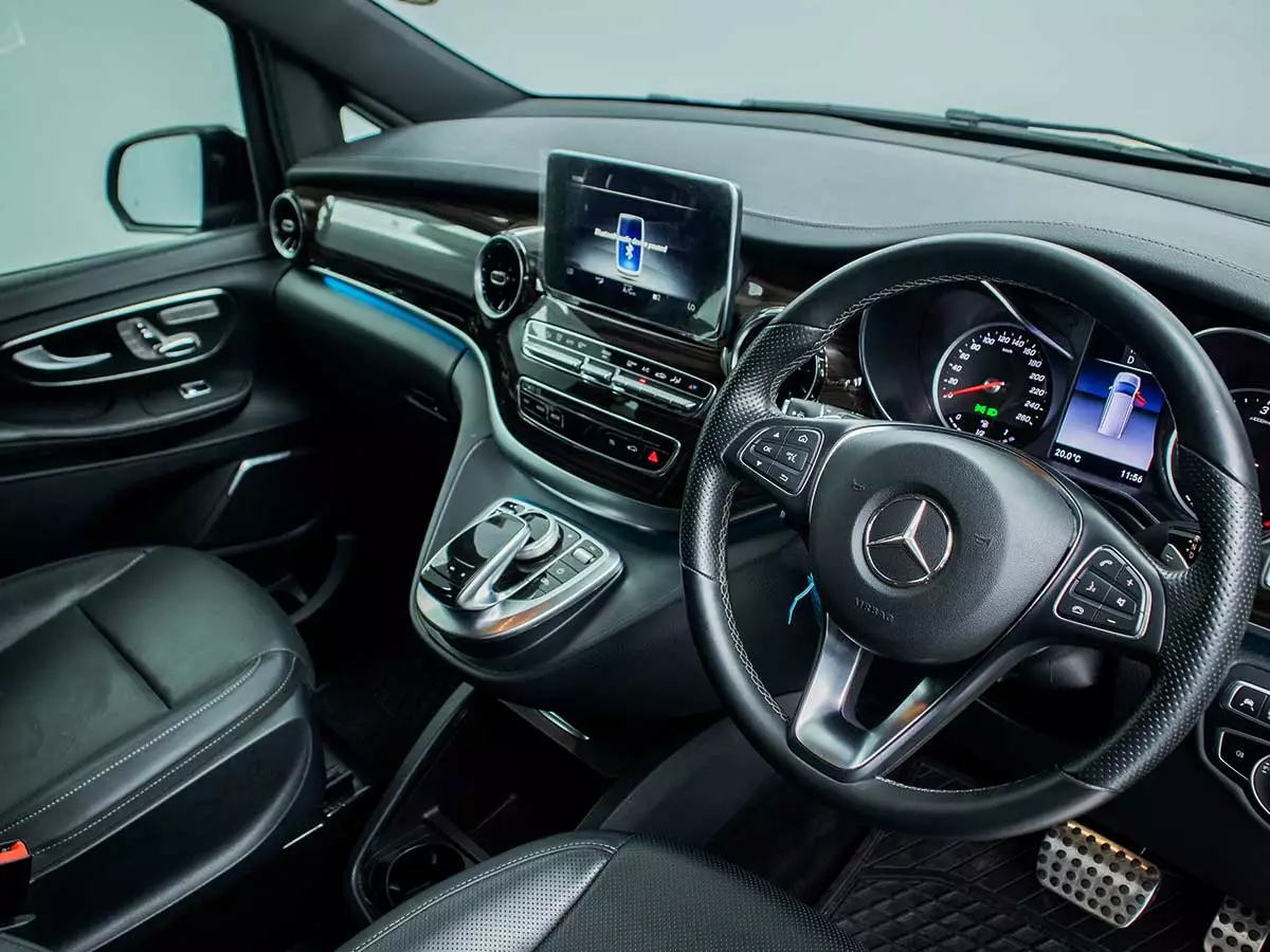 Vehicle Image for 13/18for Mercedes-Benz V-Class V250d Avantgarde