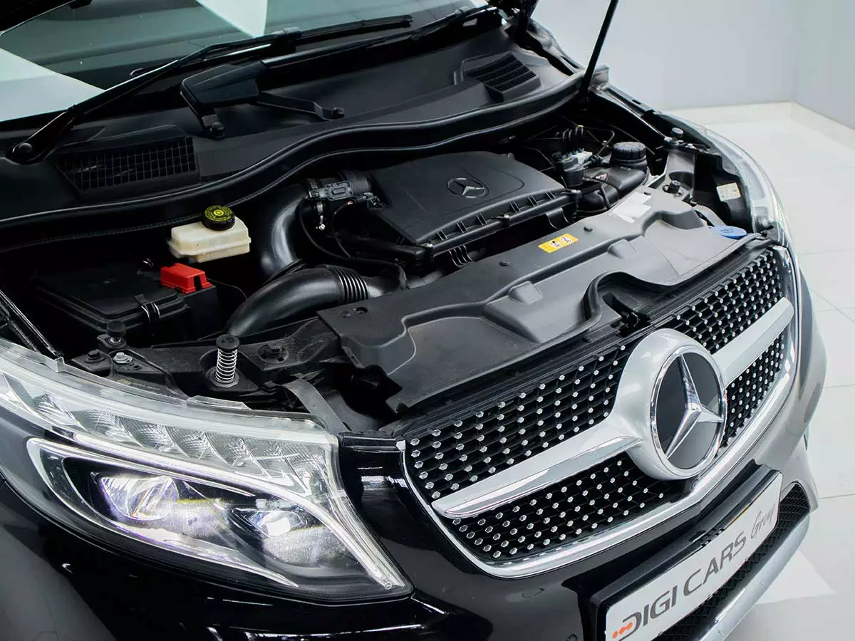 Vehicle Image for 8/18for Mercedes-Benz V-Class V250d Avantgarde