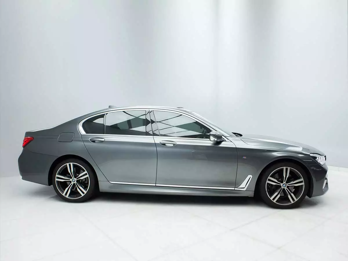 Vehicle Image for 4/17for BMW 7 Series 740i M Sport