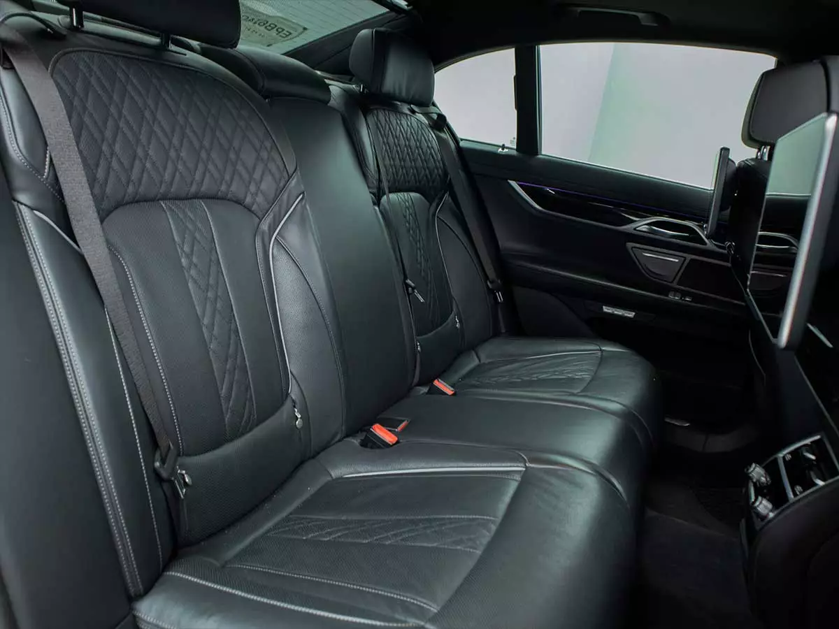 Vehicle Image for 16/17for BMW 7 Series 740i M Sport