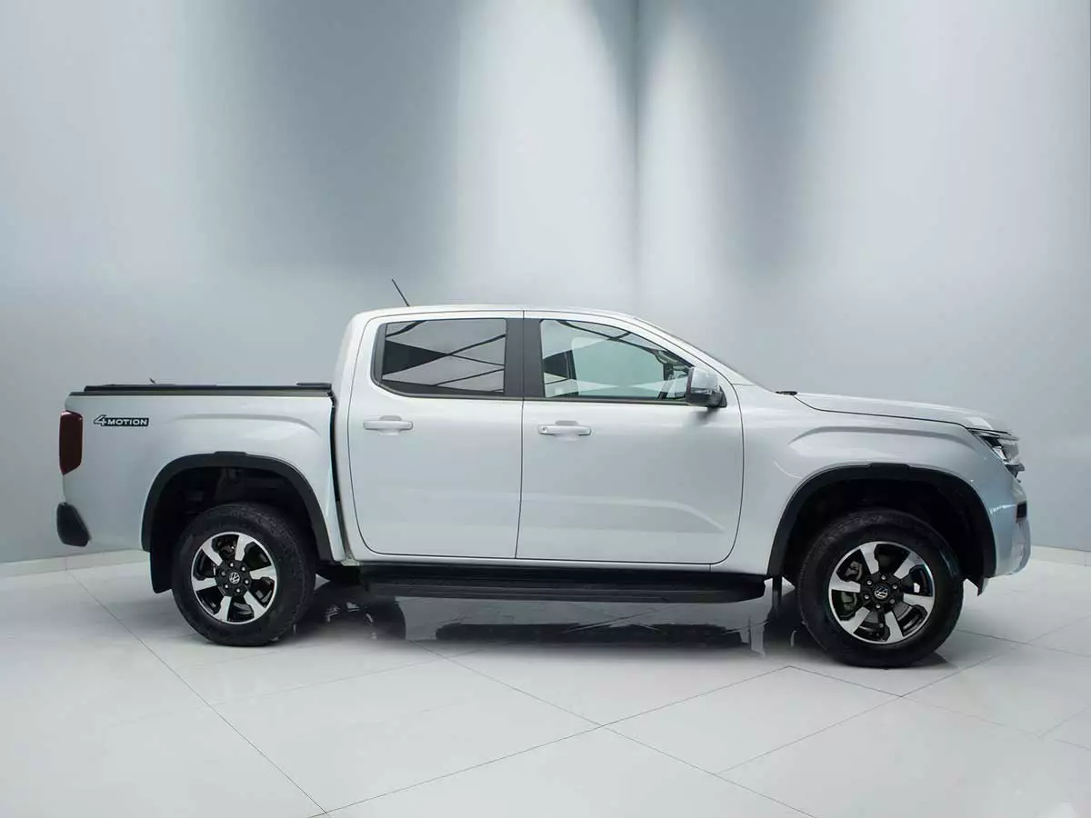 Vehicle Image for 4/17for Volkswagen Amarok 2.0BITDI Double Cab Life 4Motion