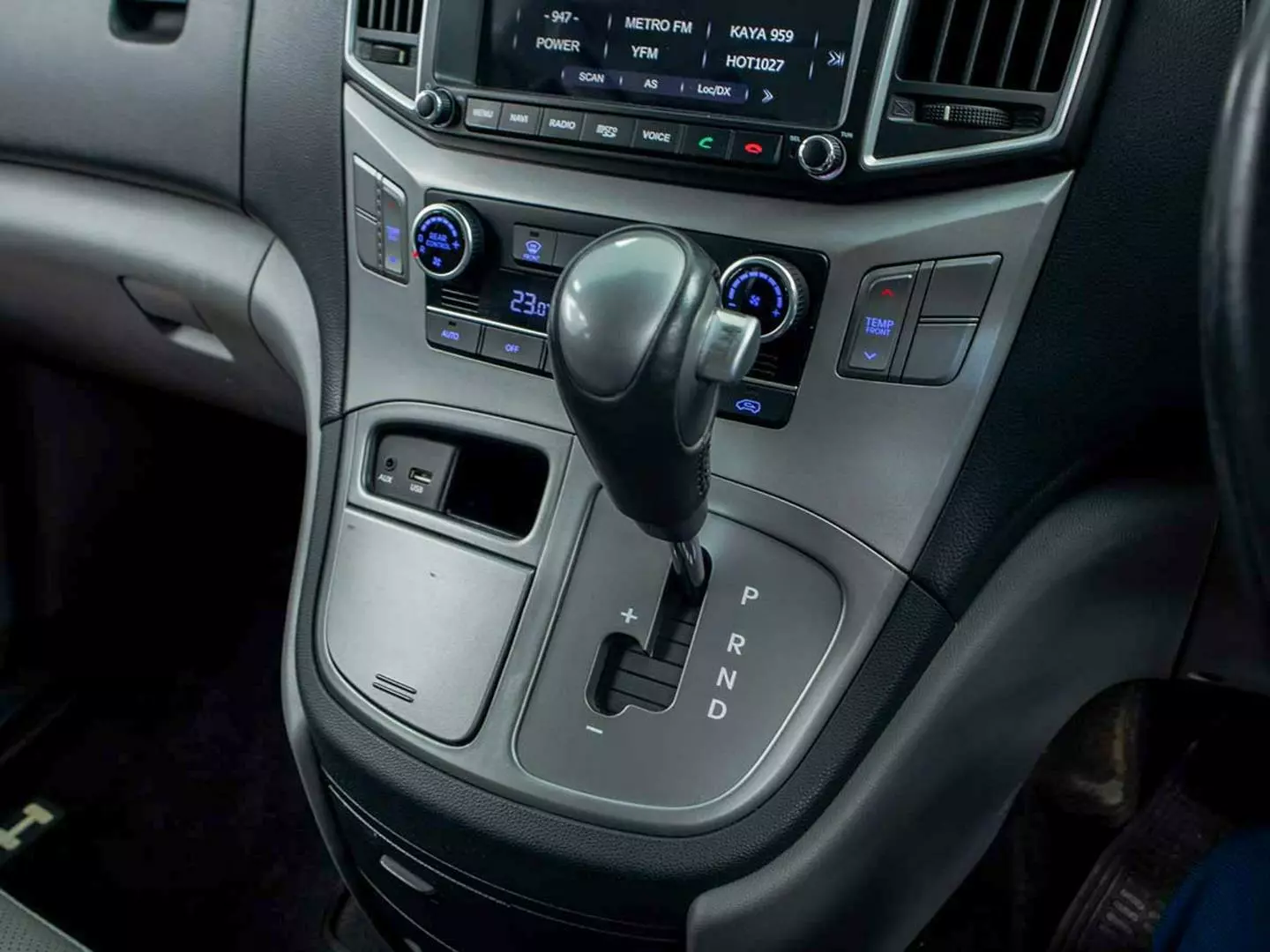 Vehicle Image for 12/18for Hyundai H-1 2.5 CRDI ELITE Auto  9-Seater