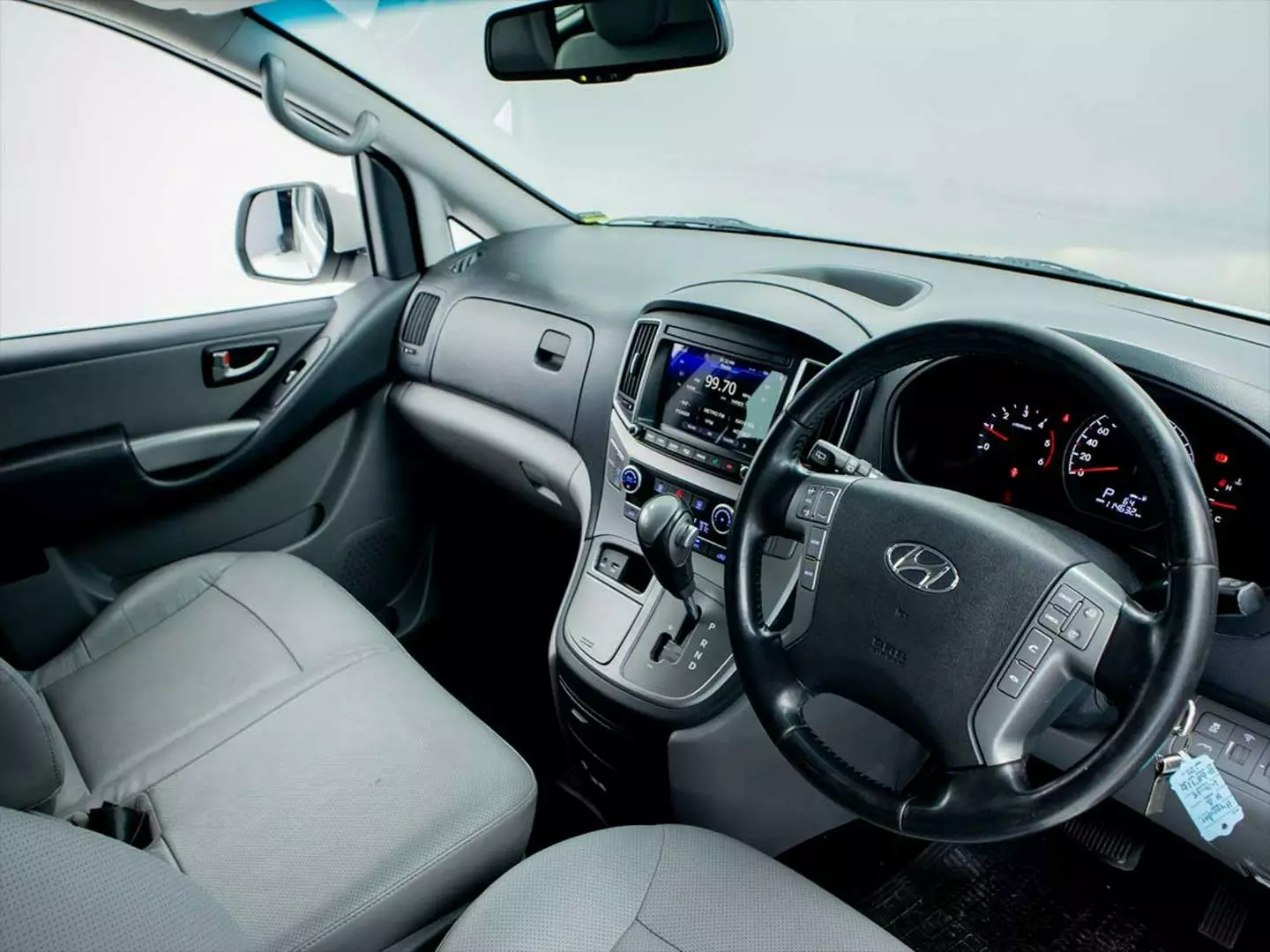 Vehicle Image for 13/18for Hyundai H-1 2.5 CRDI ELITE Auto  9-Seater
