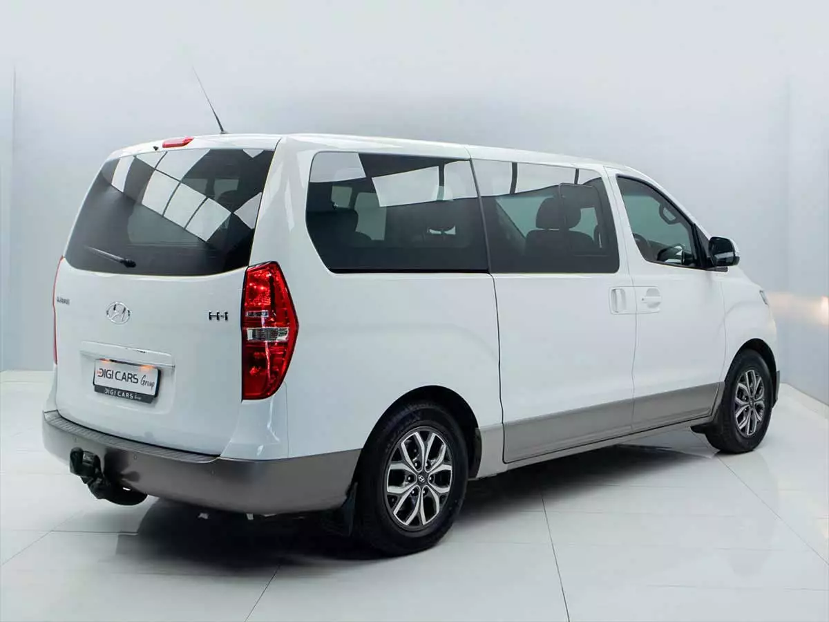 Vehicle Image for 5/18for Hyundai H-1 2.5 CRDI ELITE Auto  9-Seater