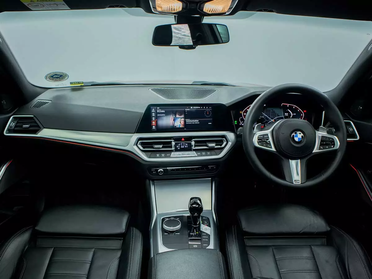 Vehicle Image for 14/17for BMW 3 Series 330i M Sport