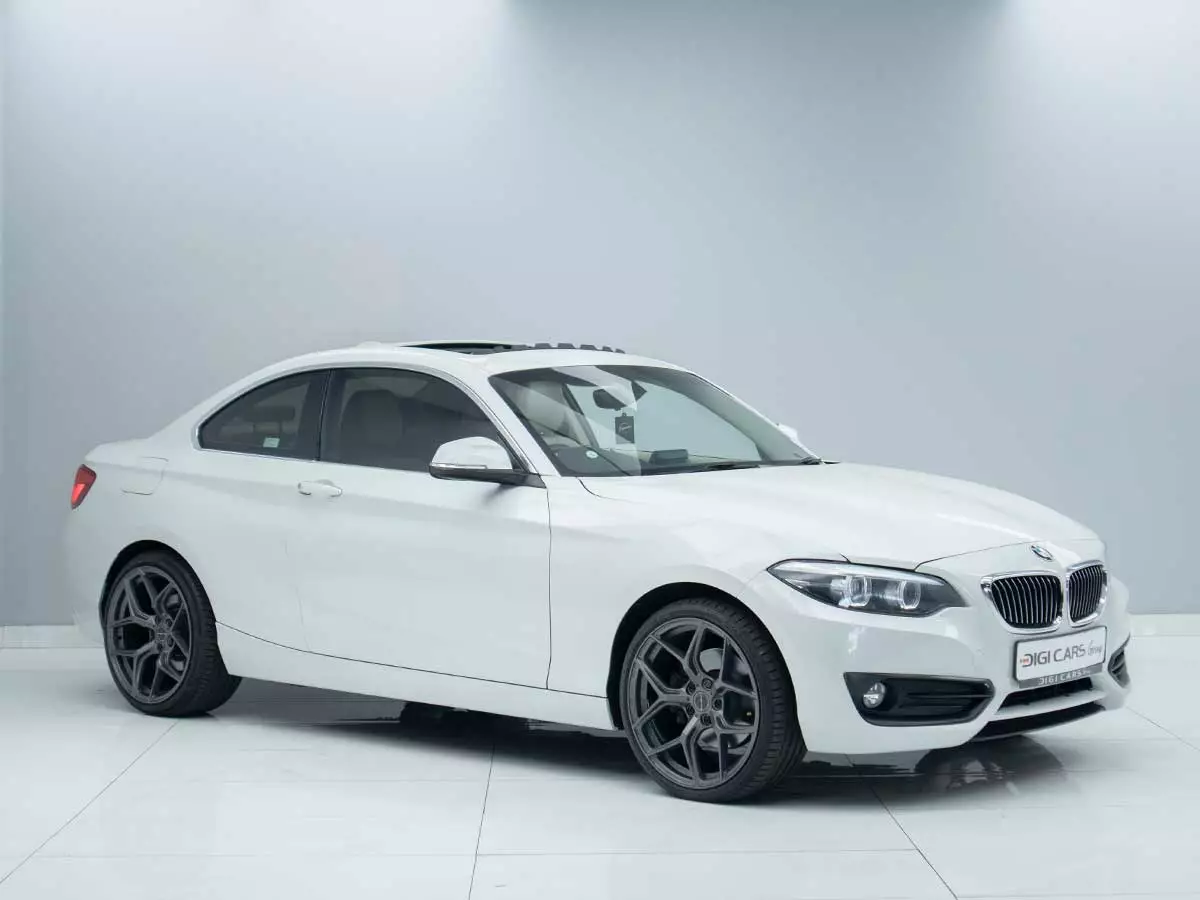BMW 2 Series 220i Coupe Luxury Auto 2019
