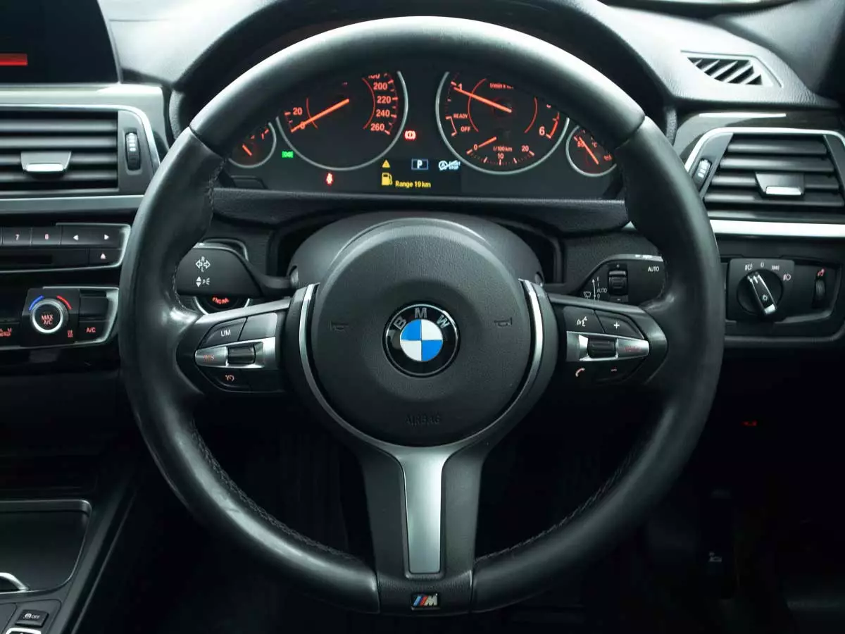 Vehicle Image for 10/17for BMW 3 Series 320d M Sport auto