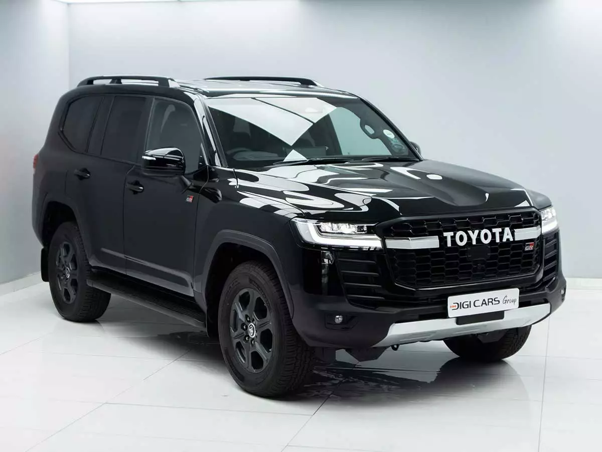 Vehicle Image for 2/18for Toyota Land Cruiser 300 3.3D GR-Sport