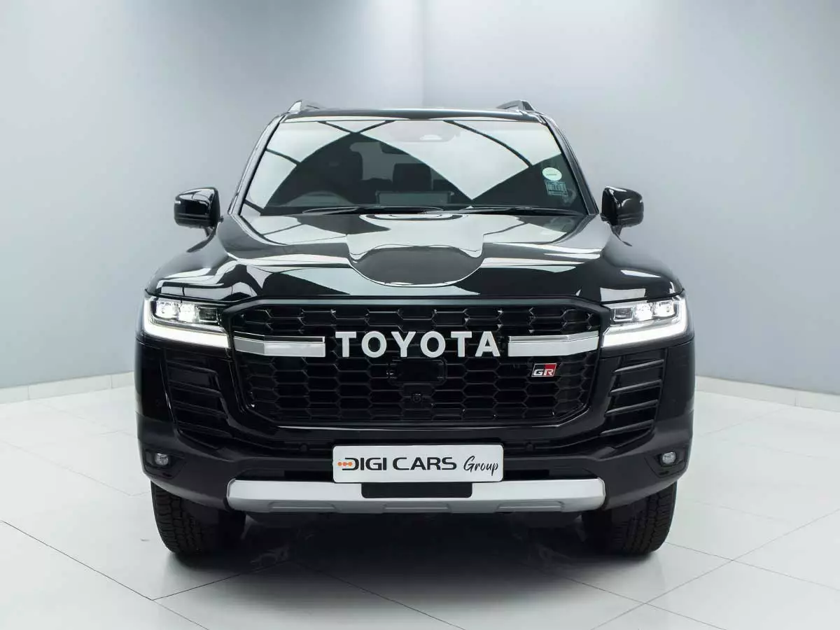 Vehicle Image for 3/18for Toyota Land Cruiser 300 3.3D GR-Sport
