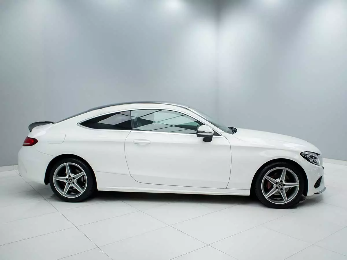 Vehicle Image for 4/17for Mercedes-Benz C-Class C200 Coupe Auto