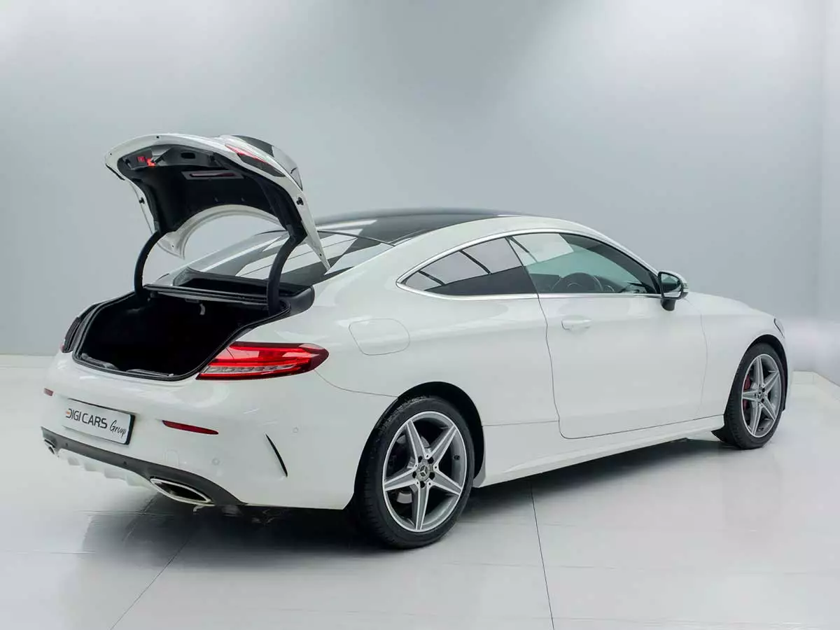 Vehicle Image for 6/17for Mercedes-Benz C-Class C200 Coupe Auto
