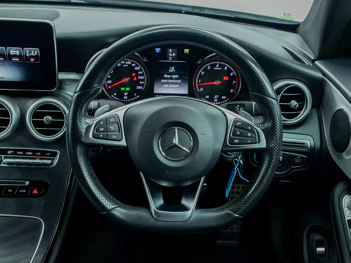 Vehicle Image for 10/17for Mercedes-Benz C-Class C200 Coupe Auto