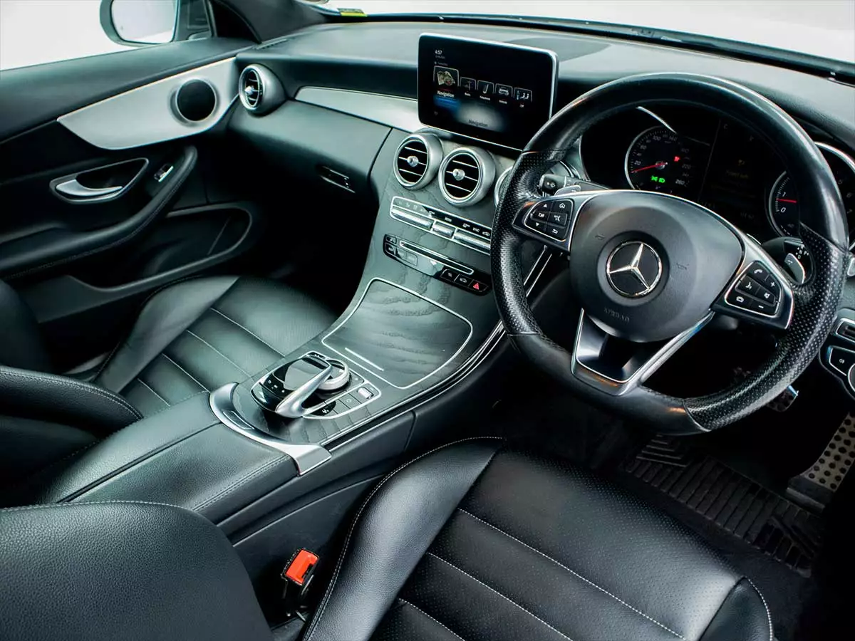Vehicle Image for 13/17for Mercedes-Benz C-Class C200 Coupe Auto
