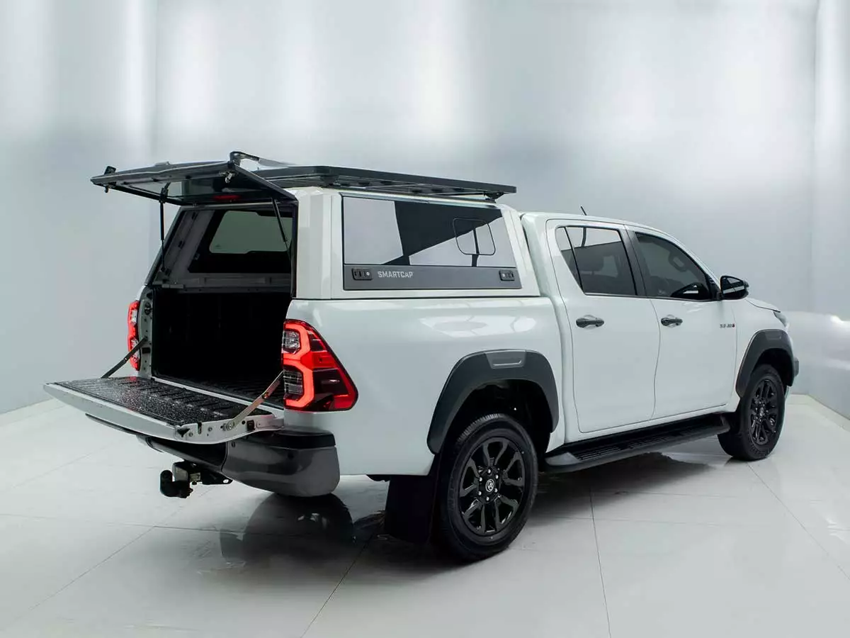 Vehicle Image for 6/17for Toyota Hilux 2.8GD-6 Double Cab Legend RS Auto