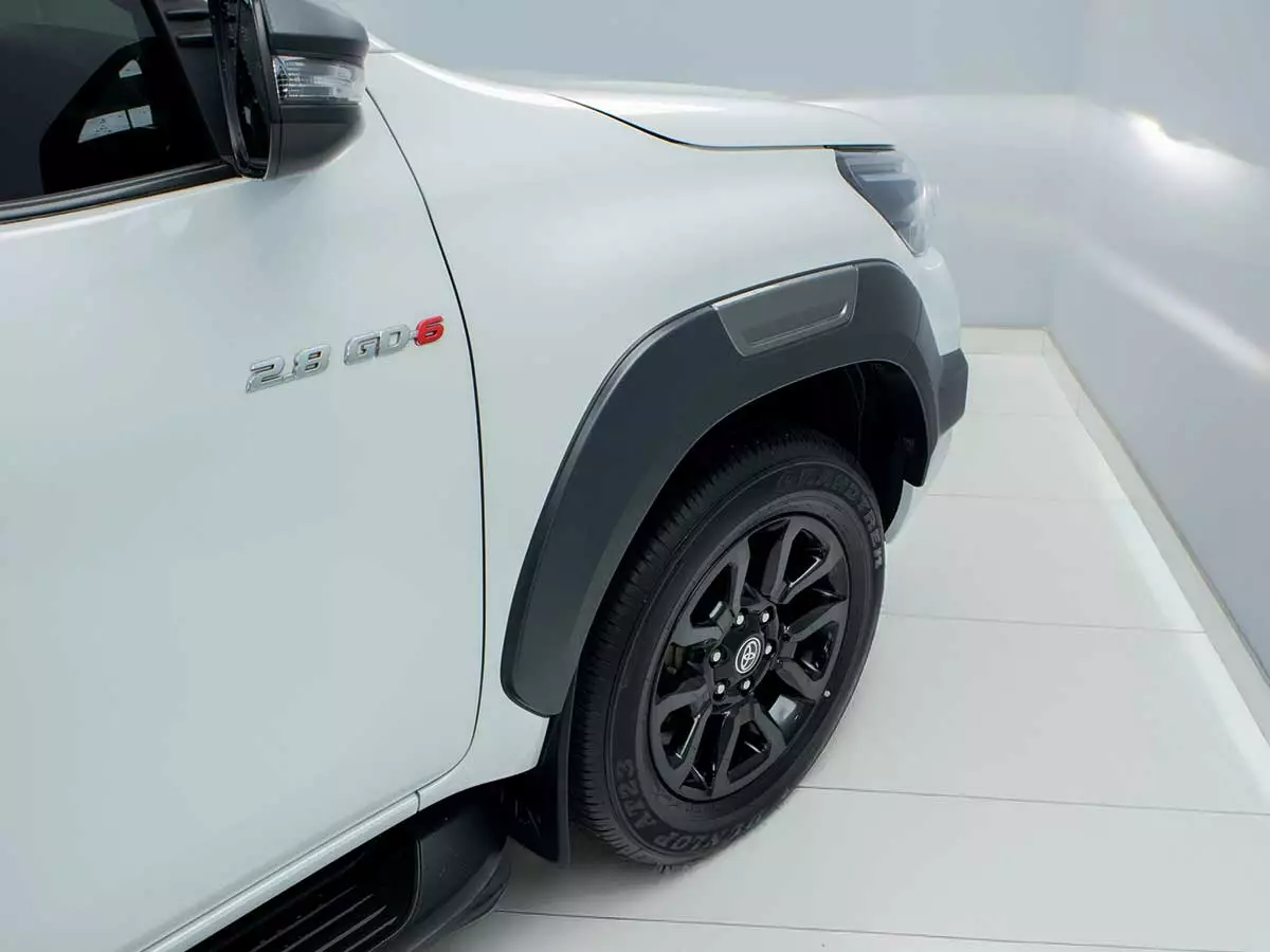 Vehicle Image for 7/17for Toyota Hilux 2.8GD-6 Double Cab Legend RS Auto