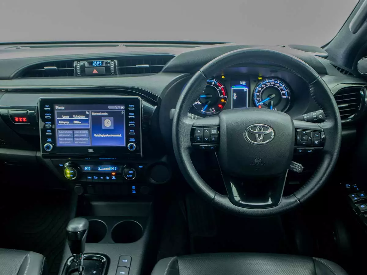 Vehicle Image for 15/17for Toyota Hilux 2.8GD-6 Double Cab Legend RS Auto