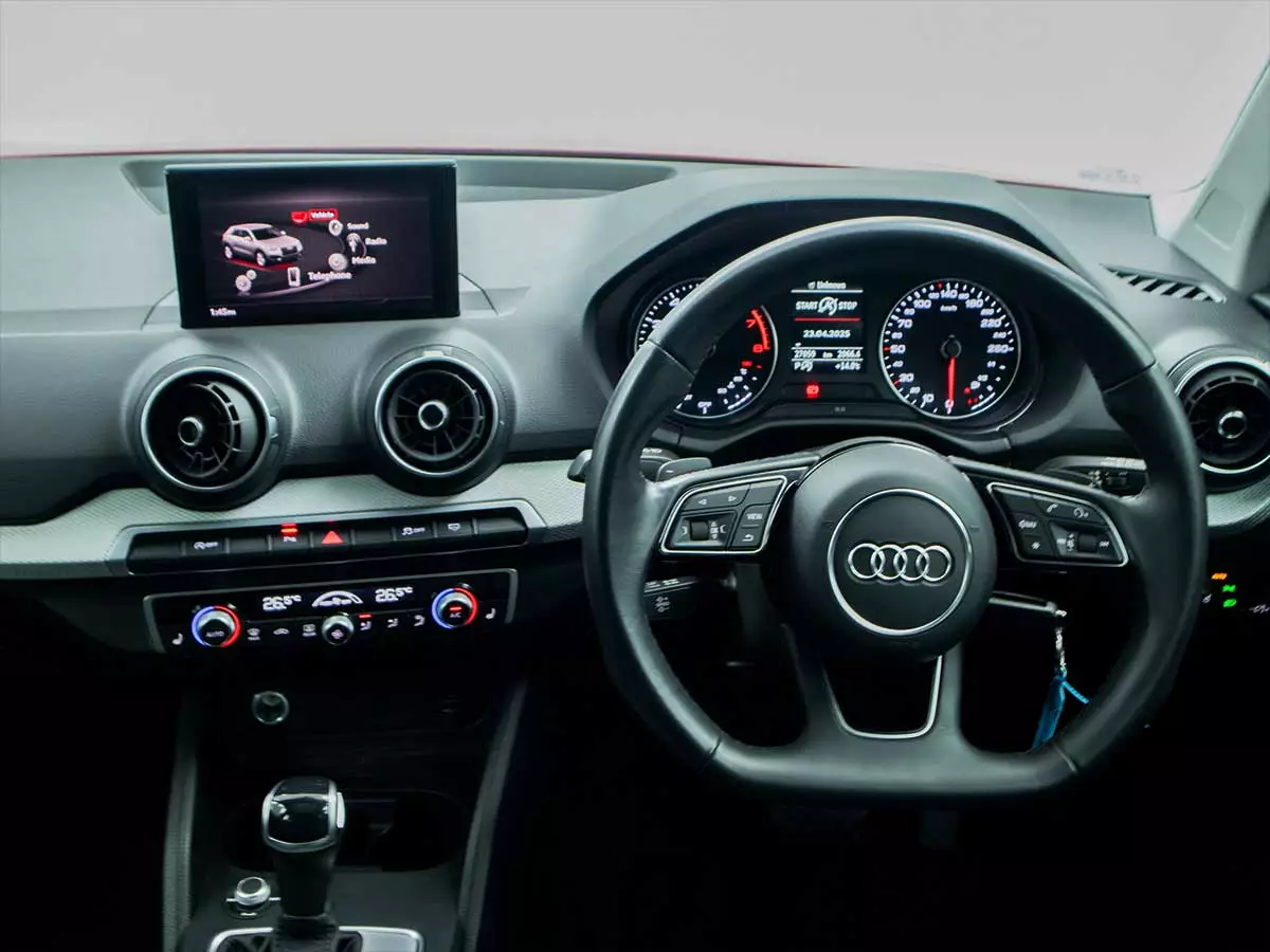 Vehicle Image for 15/17for Audi Q2 35TFSI Advanced