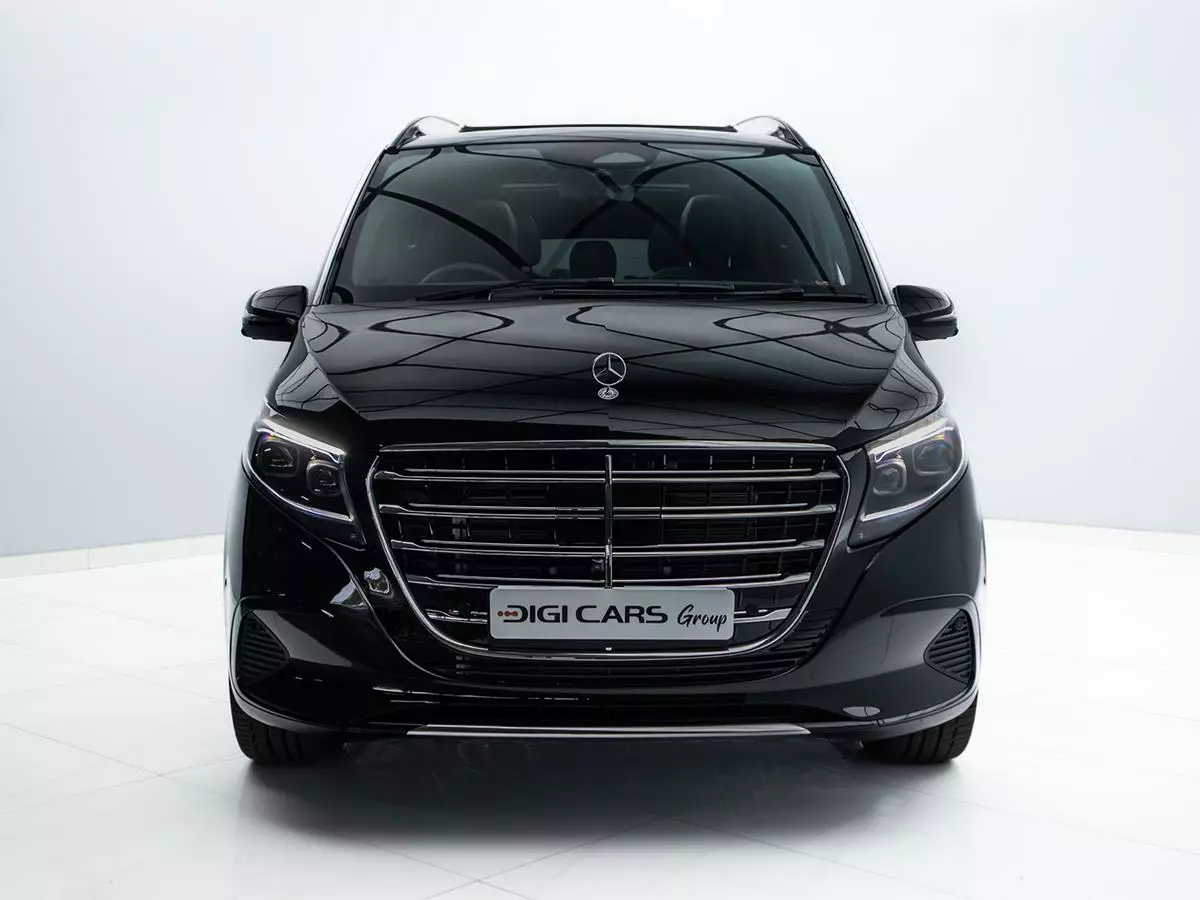 Vehicle Image for 3/19for Mercedes-Benz V-Class V300d Exclusive