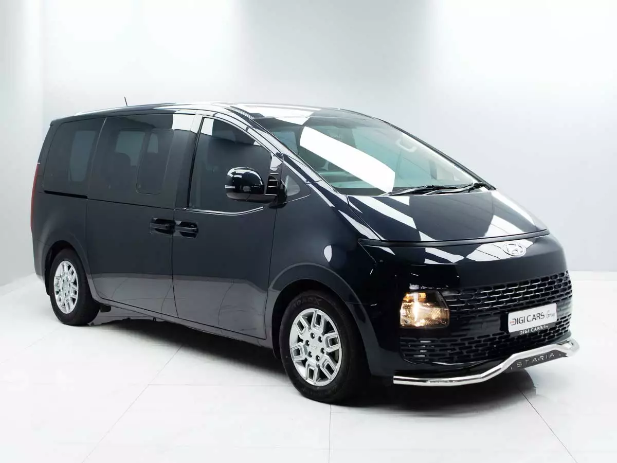 Hyundai Staria 2.2D Executive 9-seater 2022