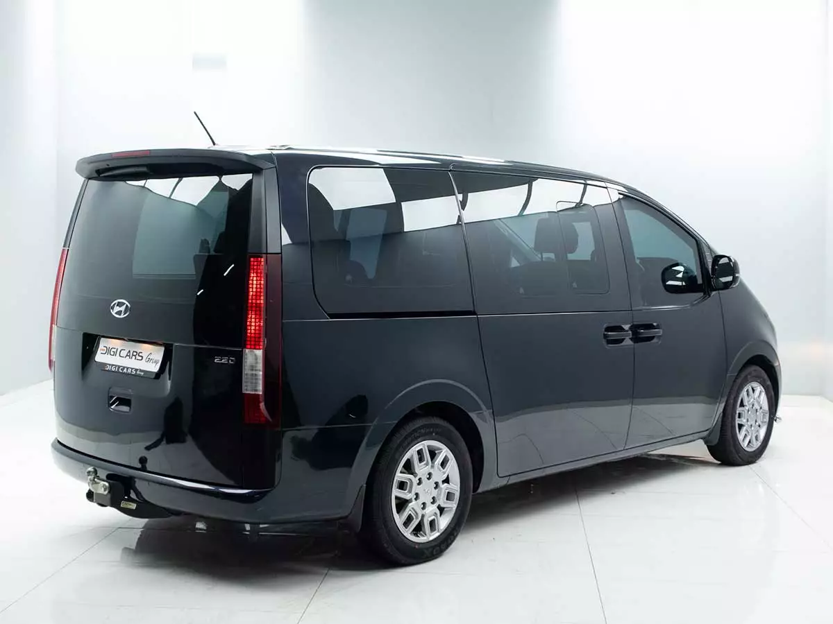 Vehicle Image for 5/17for Hyundai Staria 2.2D Executive 9-seater