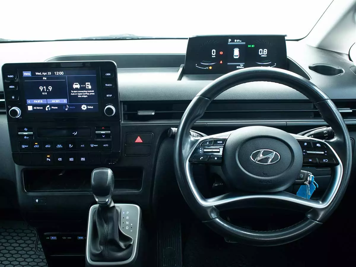 Vehicle Image for 14/17for Hyundai Staria 2.2D Executive 9-seater