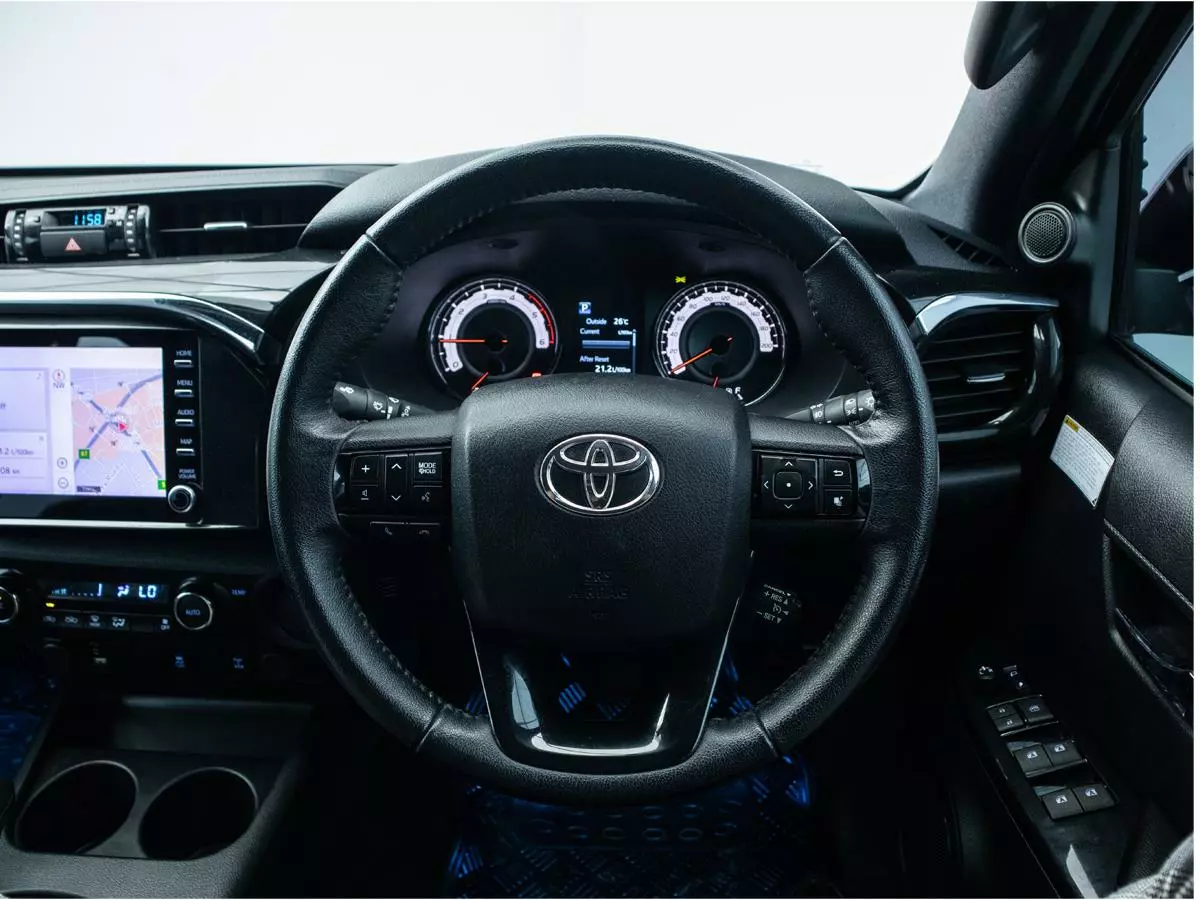 Vehicle Image for 10/17for Toyota Hilux 2.8GD-6 Double Cab Legend 50 Auto