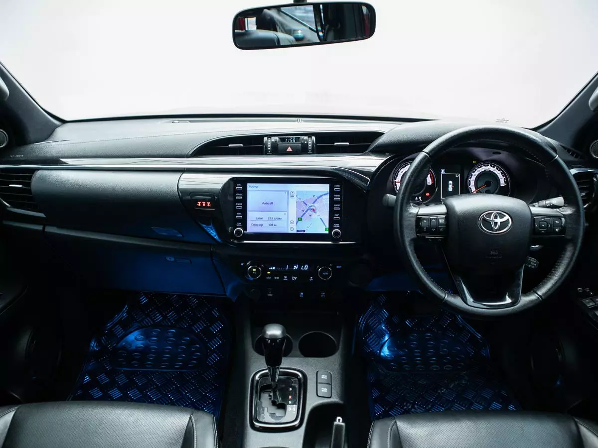 Vehicle Image for 14/17for Toyota Hilux 2.8GD-6 Double Cab Legend 50 Auto